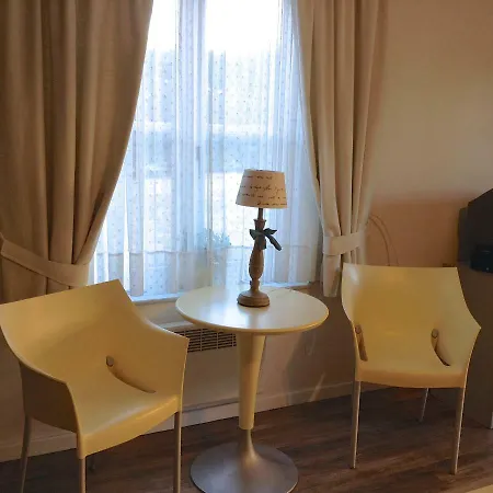 Bilderdijklaan 8 Chateau Petit Sable Apartment